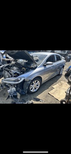 2015 Chrysler 200 4 Cylinder - For Parts only