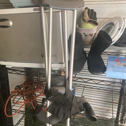 Crutches With Leg Braces 