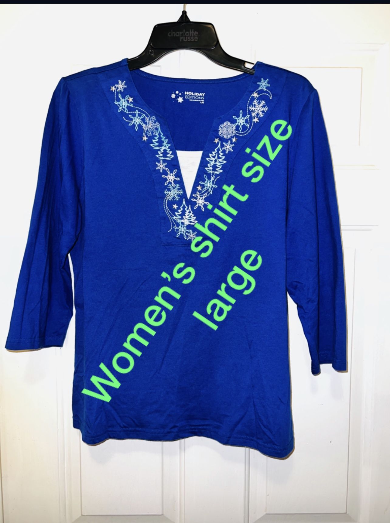 Nice women’s shirt Size (Large) all 4 for $15 lots