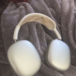 AirPods Max MUST GO TODAY!!!