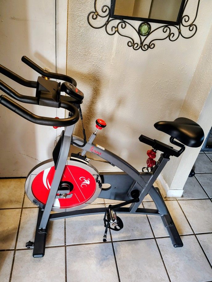 Used Indoor Cycling exercise Bike