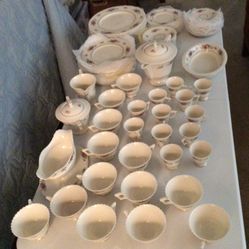 Lenox Pavlova Dish Set , Tea Set And Coffee Set , Plates , Cups , Tea Pot …will Sell Separately 