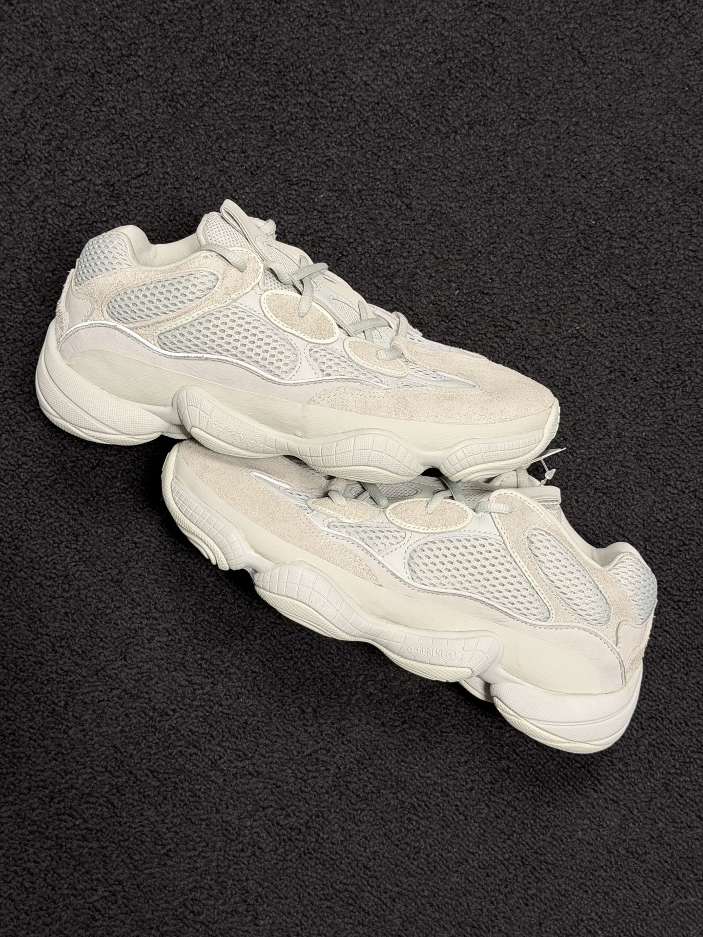 DS Authentic Adidas Yeezy 500 Salt size 8.5