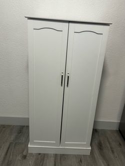 Kitchen Pantry