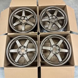 New Set of 18 Inch TE37 Style Rims Wheels 18x8.5 +42 (5x112) CB: 73.1