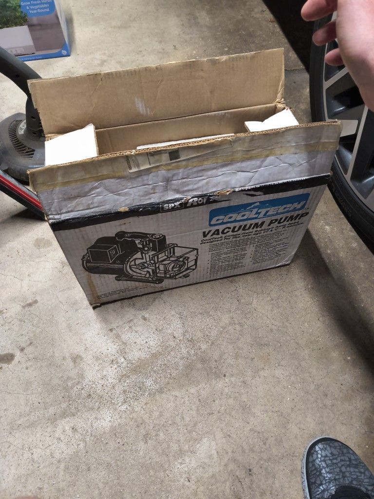 SPX Robinair Cooltech High Performance Vacuum Pump
