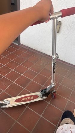 Razor scooter