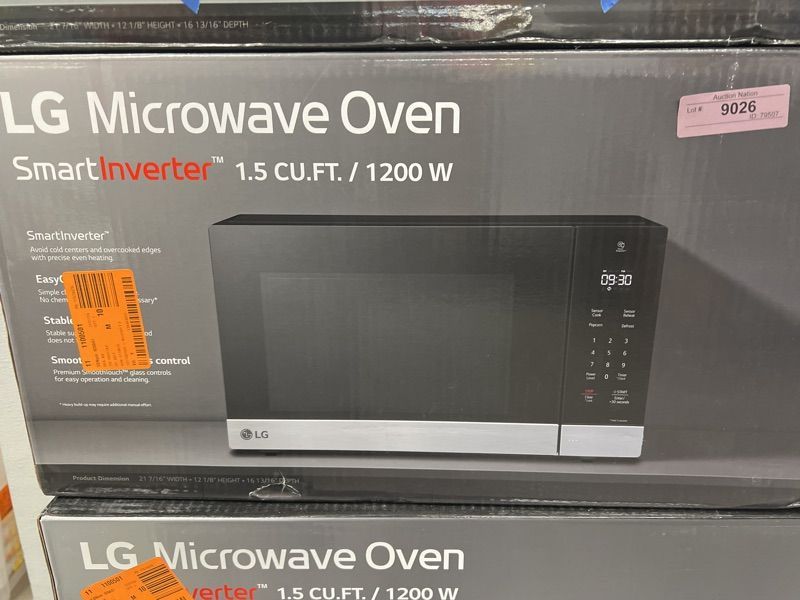 Microwave LG 1.5 Cu. Ft. 1100-watt
