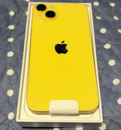 Yellow iPhone 14 plus brand new out of box, 499. OBO