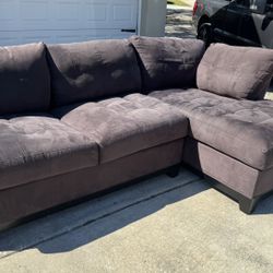 Nice Cindy Crawford Microfiber Sectional FREE SAME DAY DELIVERY 
