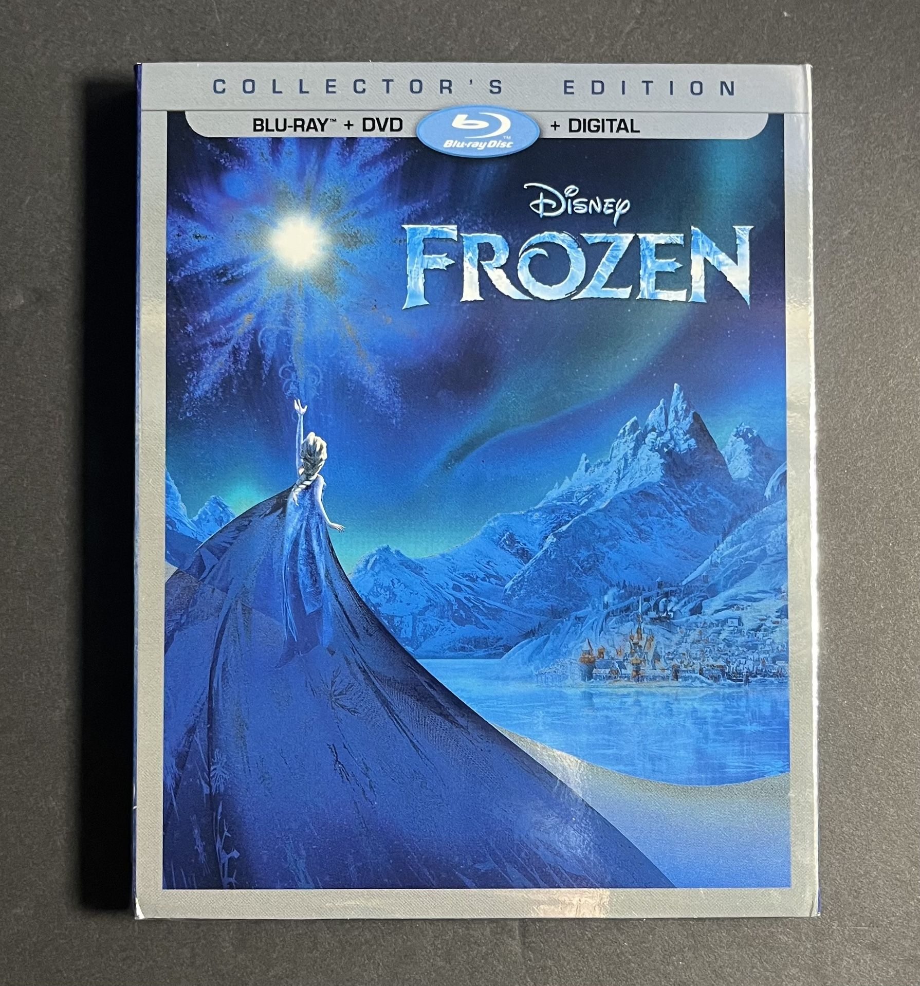 Disney Frozen Collector’s Edition Blu-ray + DVD + Digital (Brand New)
