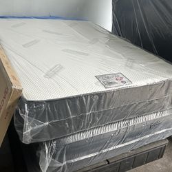🚚 MATTRESS. SALE. BRAND NEW. TWIN SIZE. $100 FULL SIZE MATTRESS $179. QUEEN SIZE. $199. KING SIZE MATTRESS. $349 LOCATION.303 POCASSET AVE PROVIDENCE