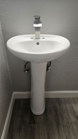 Pedestal sink and base