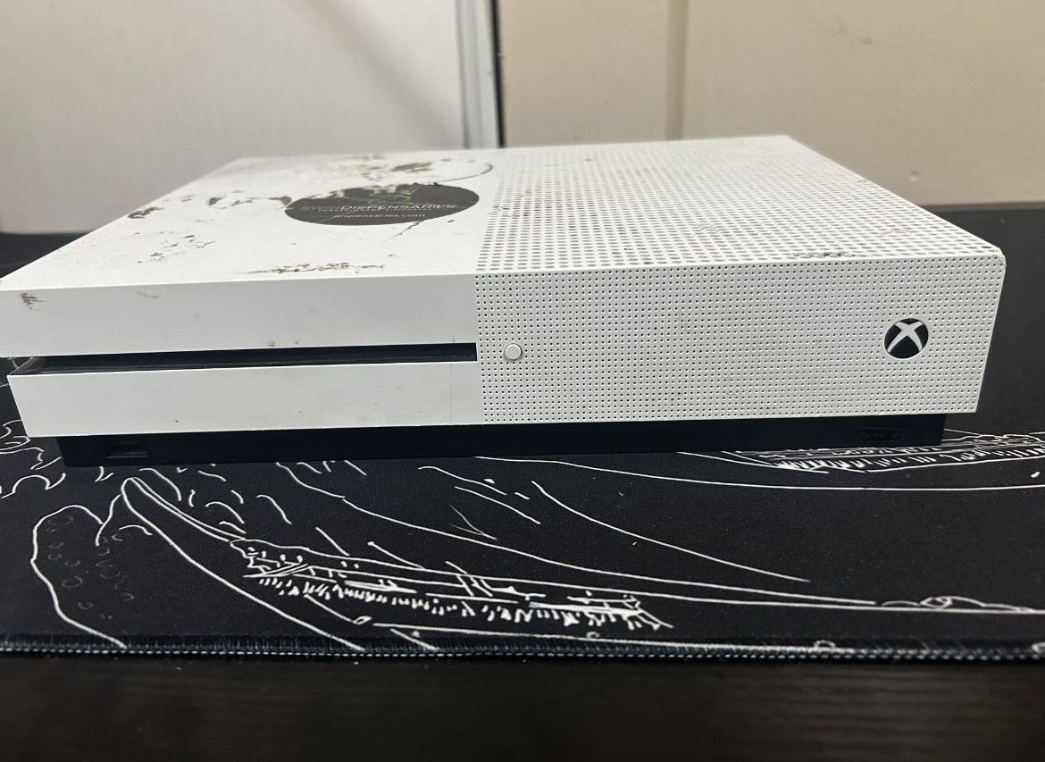 Xbox One S - 512 GB