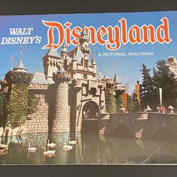 1973 Disneyland Pictorial Souvenir Picture Book. 
