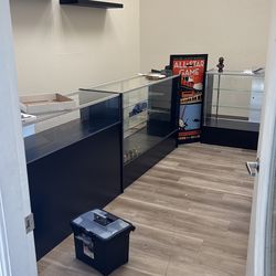 Display Cases!!! 5  Total!! Light up