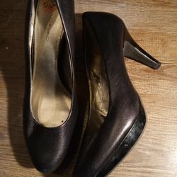 BANDOLINO  HIGH HEEL SHOES