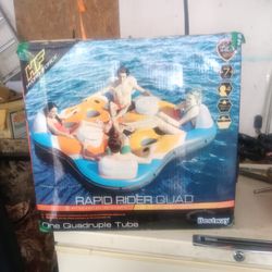 4 Person Pool Float With Built In Pockets 