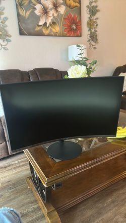 Samsung 27” Curved Monitor LC27T55 – 1080p 75Hz – mid condition / still good