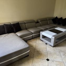 Leather Sofas 
