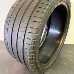 V888  285 30 20 95Y  Michelin Pilot Super Sport ZP  One Used Tire 70% Life 