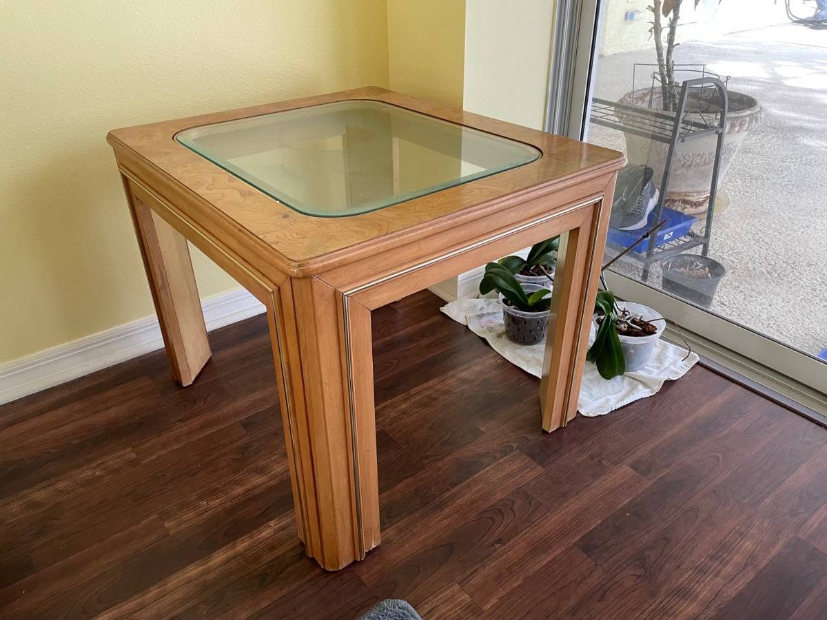 wooden and glass end table, great condition