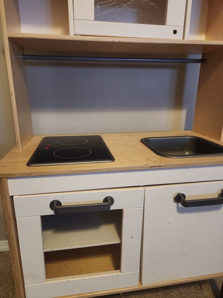 Kids Play Kitchen