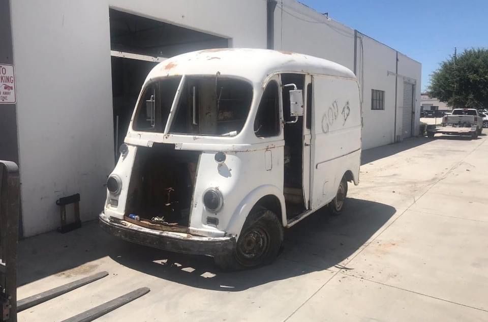 1953 International Metro Van SHORTY
