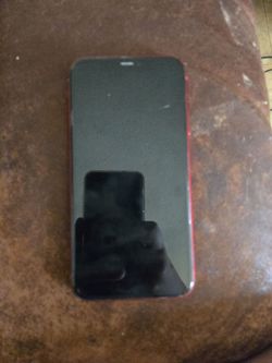 IPhone 11 red