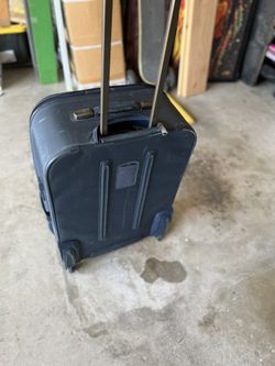 Samsonite 20x25 inch suitcase