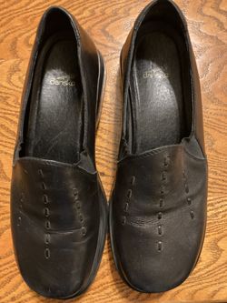 Woman’s Dansko Black Sz 41