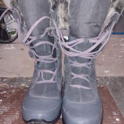 NorthFace Woman's Boots