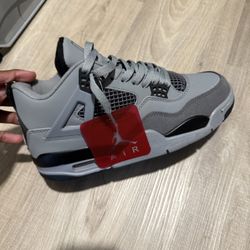 Grey Jordan’s 4s