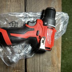 M12 Milwaukee Drill