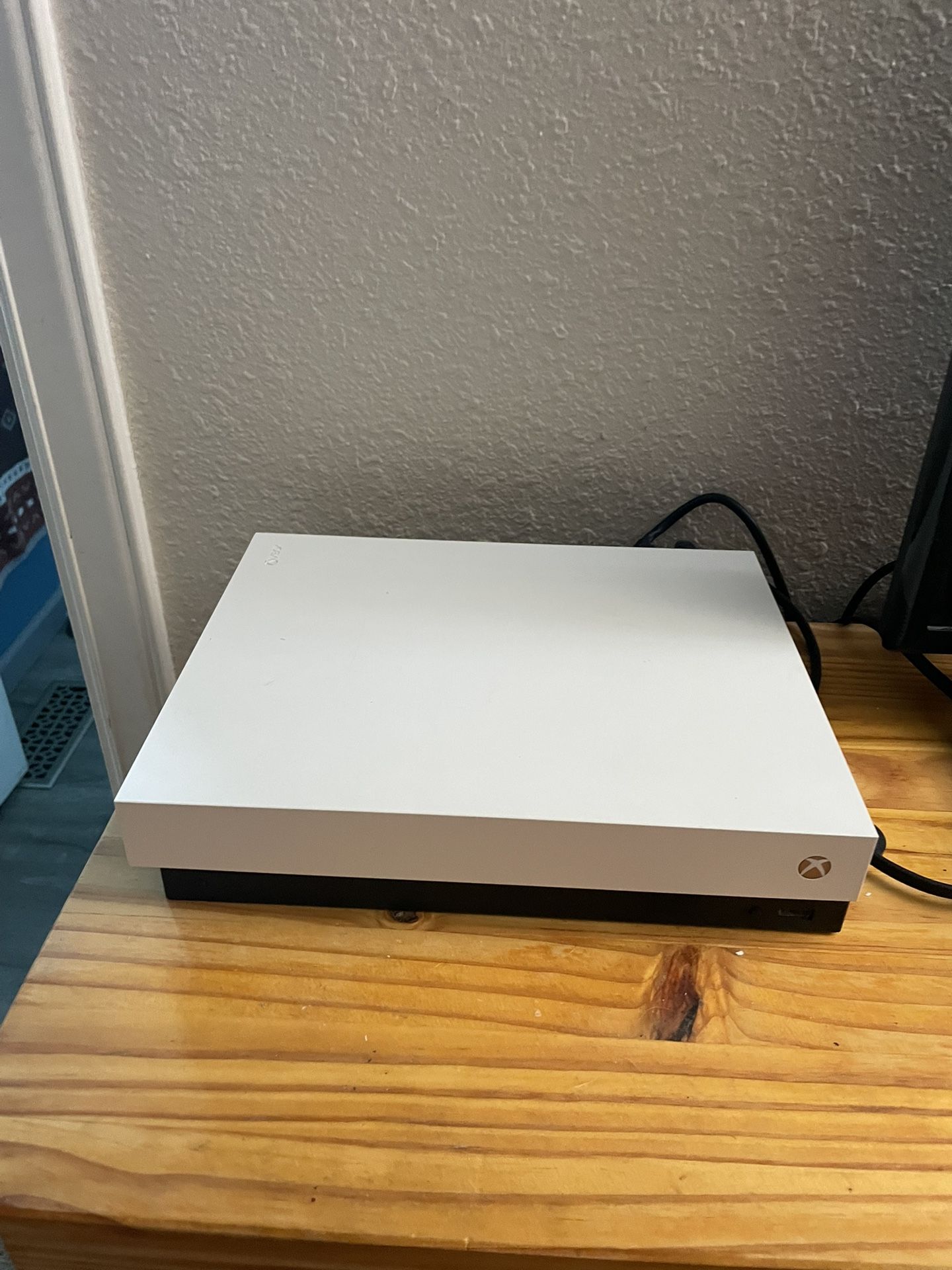 Xbox 1 With Games Headphones And Controller