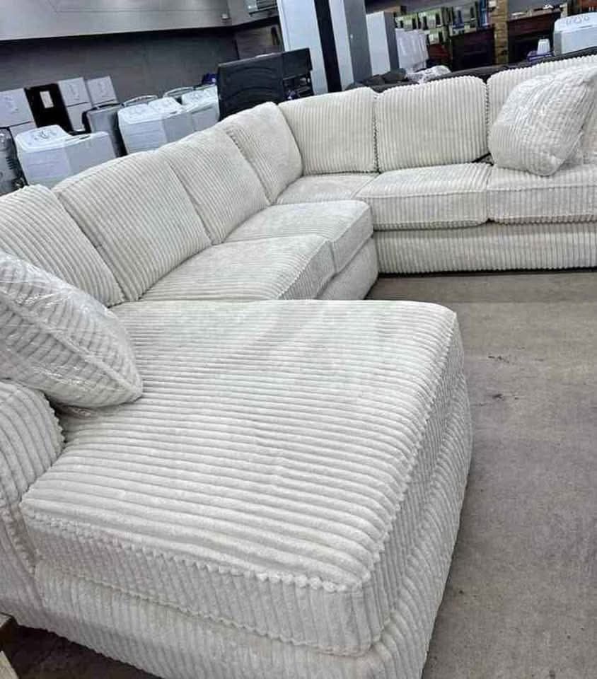 Oversized Corduroy Chaise S e c t i o n a l