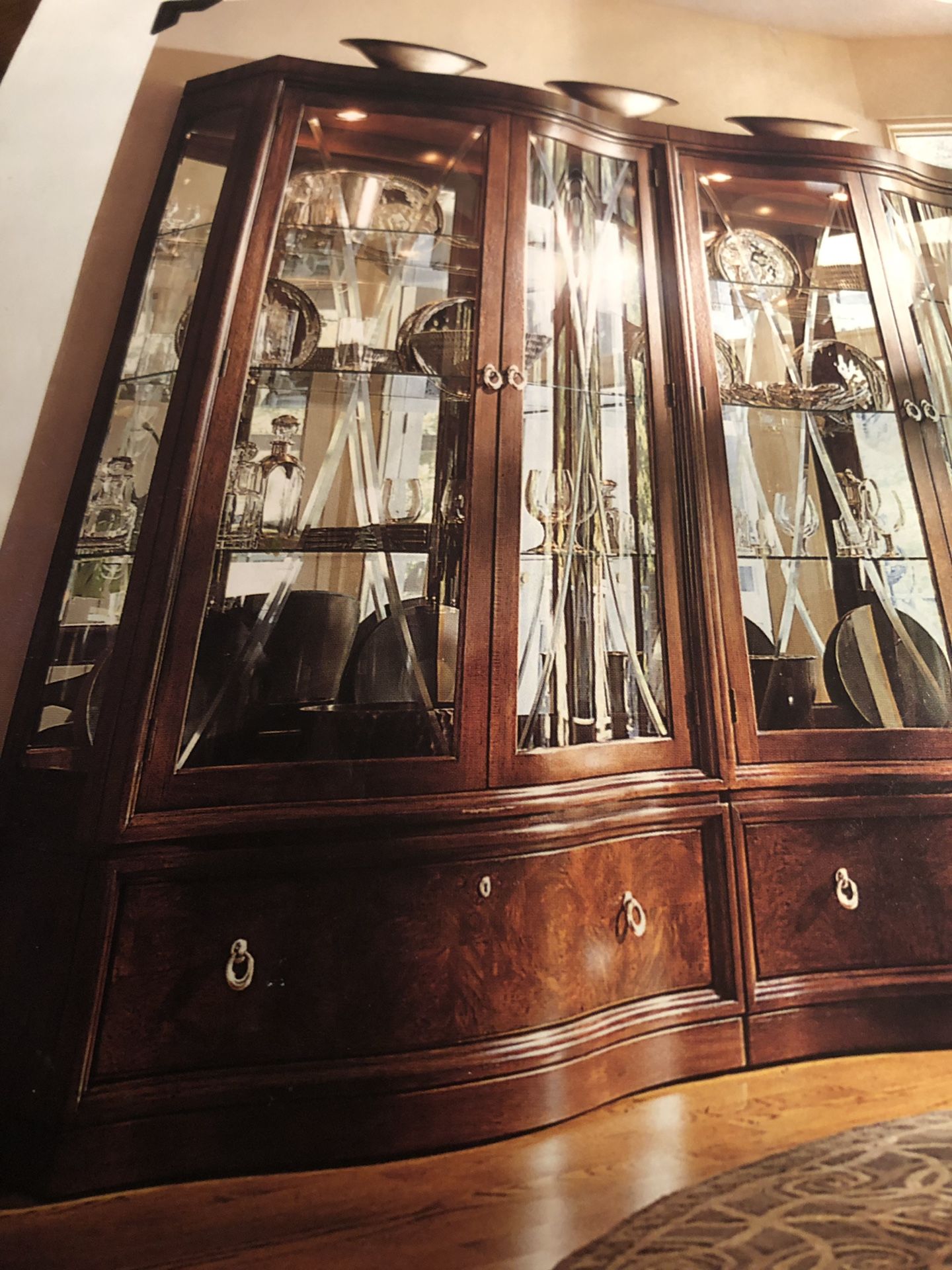 Dining Room CurioThomasville (Bogart Collection) for Sale in Atlanta, GA OfferUp