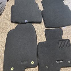 2019 Mazda CX-9 Floor rug Mats. 