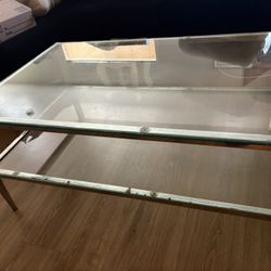 glass table 