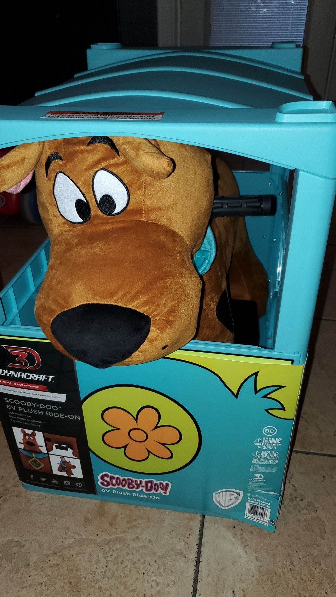 6 VOLT SCOOBY DOO PLUSH RIDE ON WITH MYSTERY MACHINE INCLUDED!