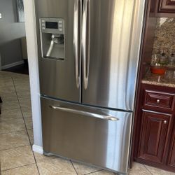 General Electric Profile Refrigerator 