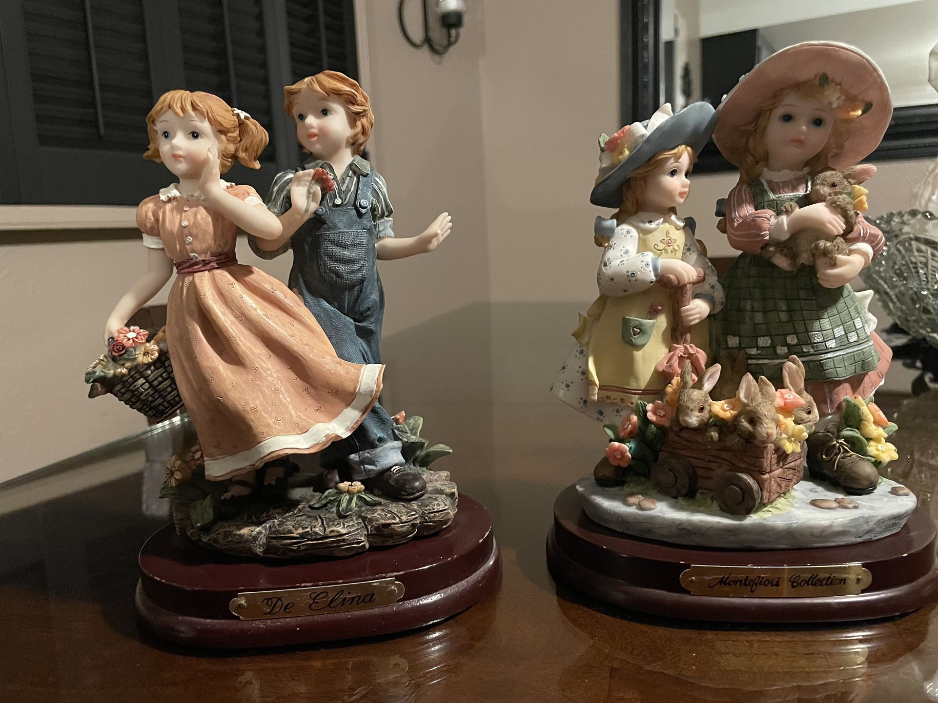 Figurines - De Elina & Montefiori Collection