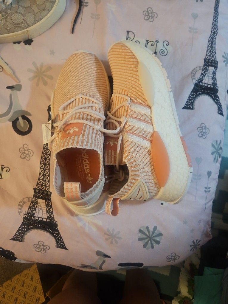 Adidas 9 Women New