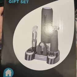 Ivation 7-piece wine set- never opened