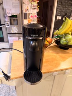 Nespresso Vertuo Plus Coffee Machine Black