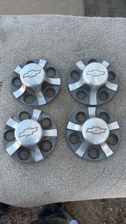 Chevy hub caps