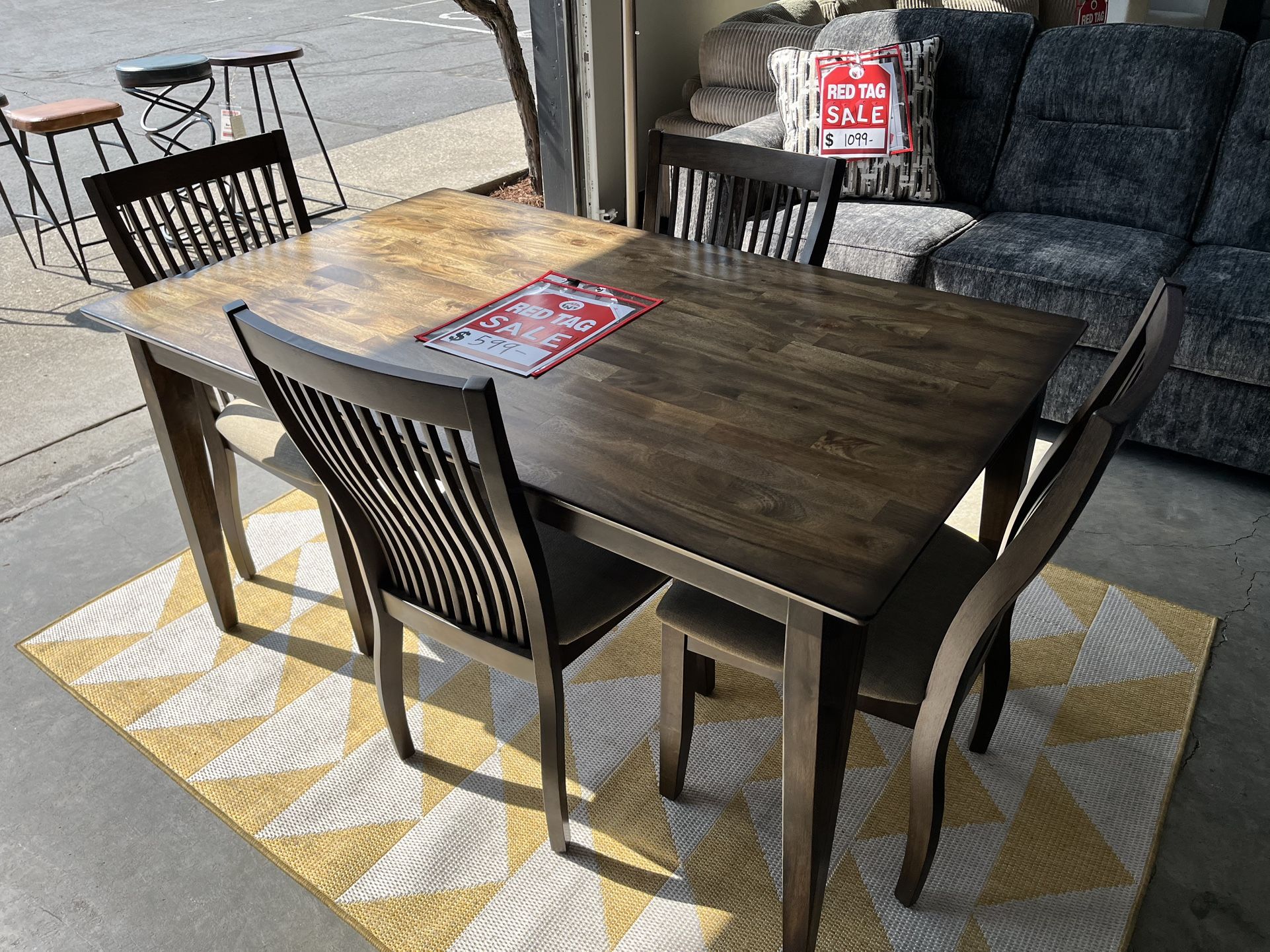 Dining Table Set