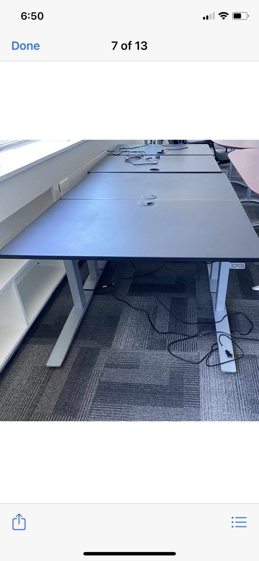 Adjustable standing/sitting desk