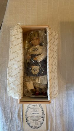 Porcelain dolls, lot of 9