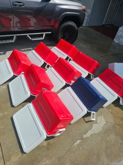 Igloo 48 QT Laguna Hard Sided Ice Chest Cooler, Red